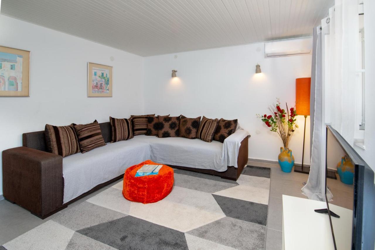 Garden Apartment Gaios