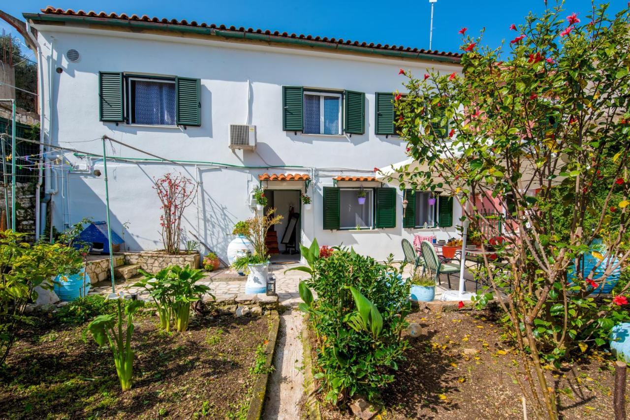 Apartment Garden Gaios